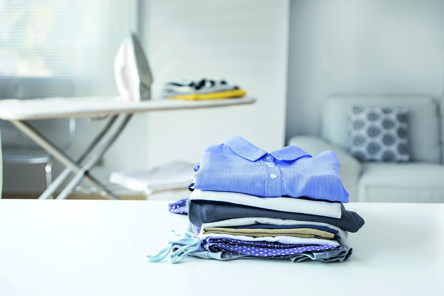 مكواة كينوود بخار بقوة 2200 وات، خزان ماء 300 مل، STP60