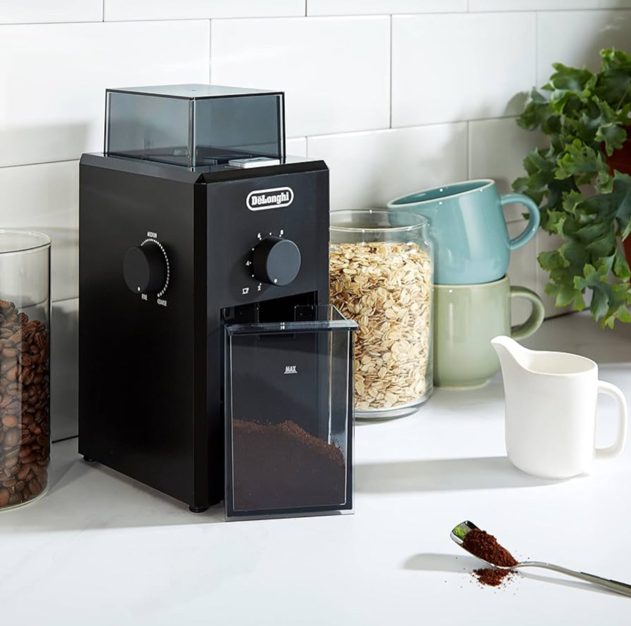 مطحنة قهوة ديلونجي  – أداء قوي بحجم صغير – قدرة 110 واط – طحن احترافي للقهوة ب16 مستوى للطحن | KG79